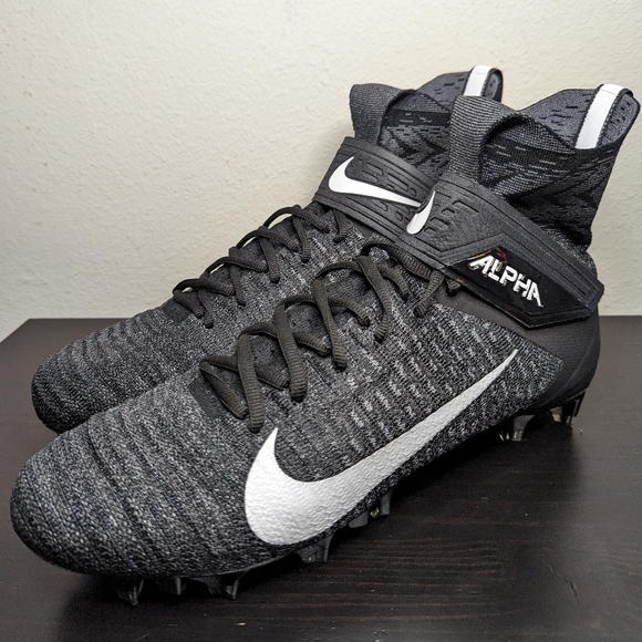 nike men's alpha menace elite 2 football cleats